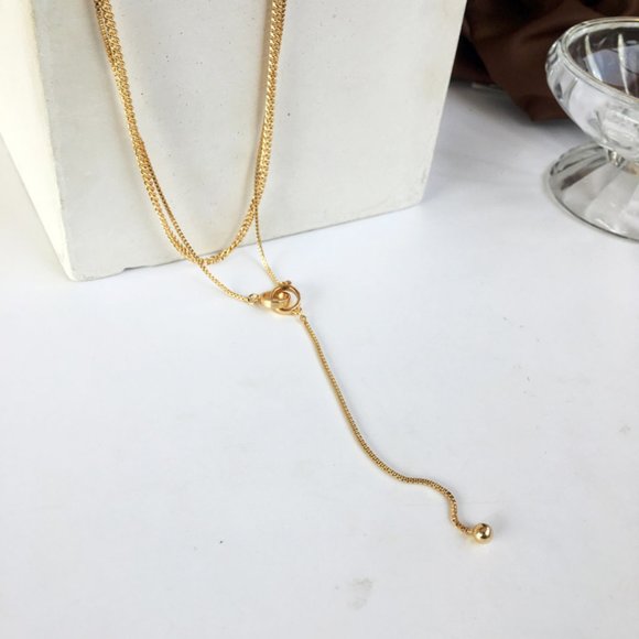 Minimalist Golden Y Necklace Knot Circle - Picture 8 of 12